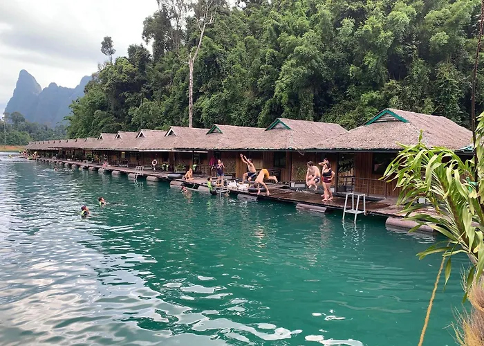 Hotel Praiwanrafthouse แพไพรวัลย์ à Ban Wang Khon