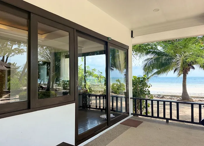 Am Samui Resort Taling Ngam