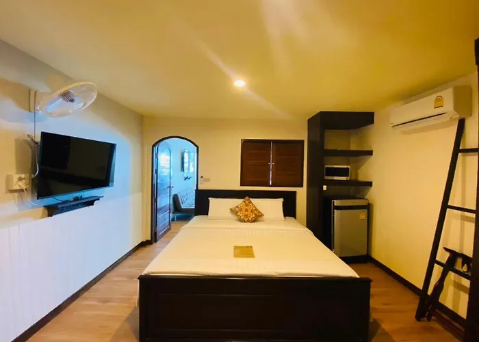 Talay Sai @ Thung Wua Laen Hotel Pathiu