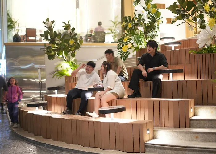 Siam Mandarina Hotel - Free Bkk Airport Shuttle