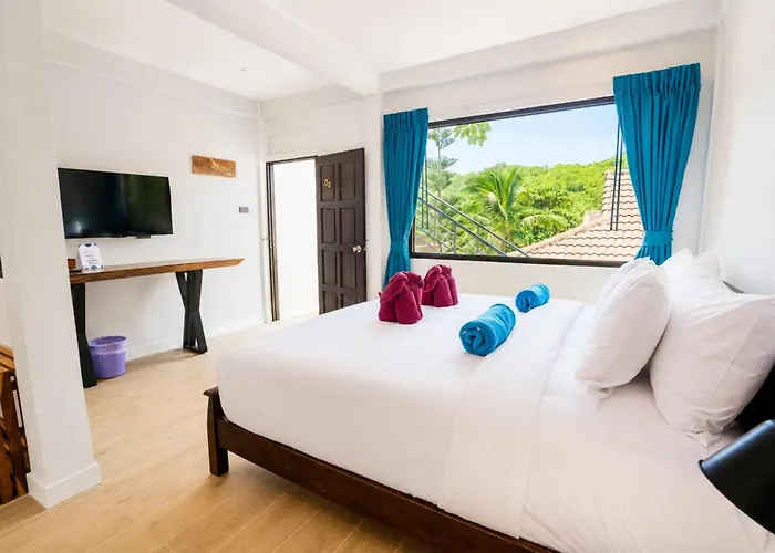 Crystal Bay Beach Resort Lamai Beach 