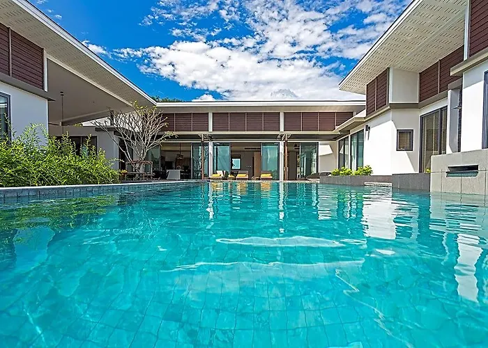 Casabay Luxury Pool Villa Rawai