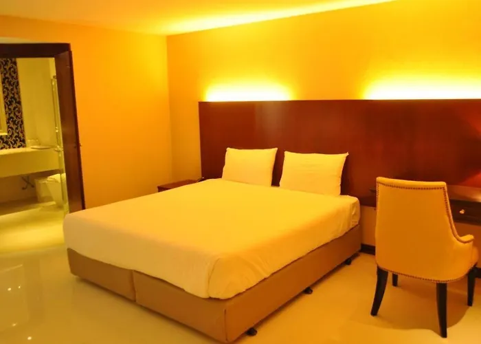 Aramis Hotel Nakhon Sawan