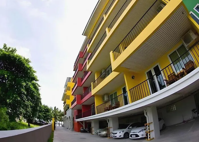 Coasta Bangsaen Hotel Si Racha