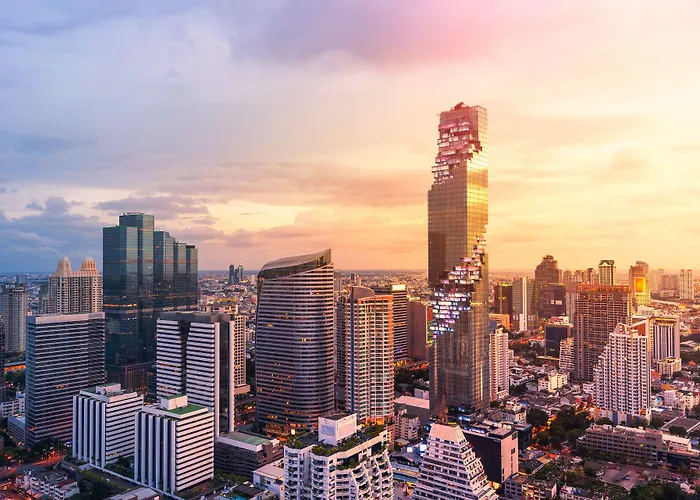 Standard, Mahanakhon