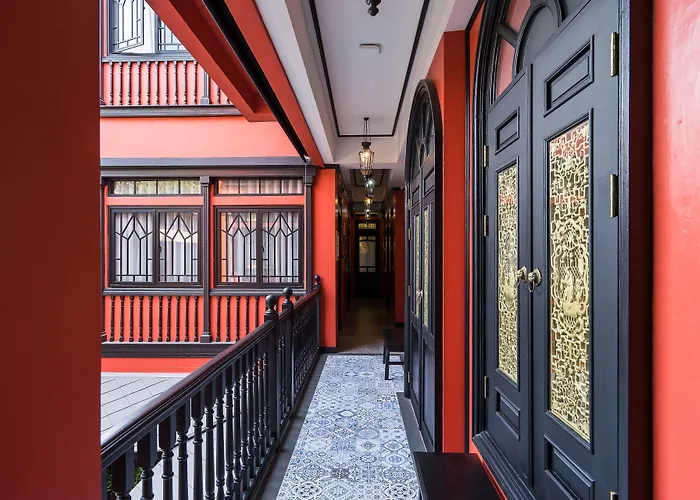 De Phanakron Boutique Hotel