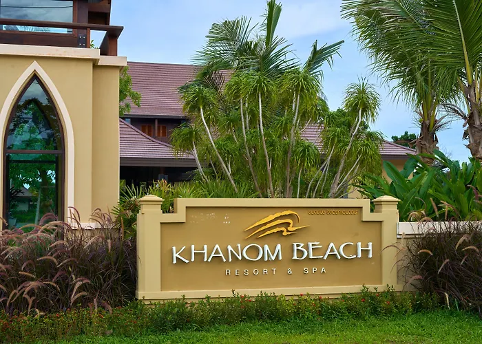 Khanom Beach Resort And Spa