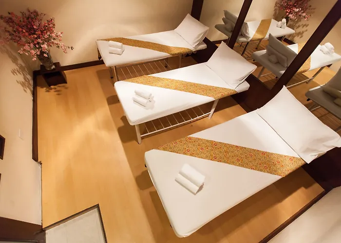 New Season Square Hotel Hat Yai