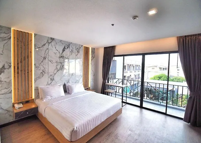 Sleep With Me Pattaya