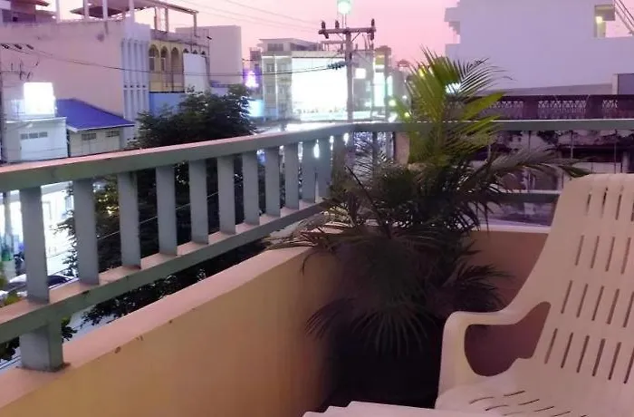 Hua Hin Avenue Hotel