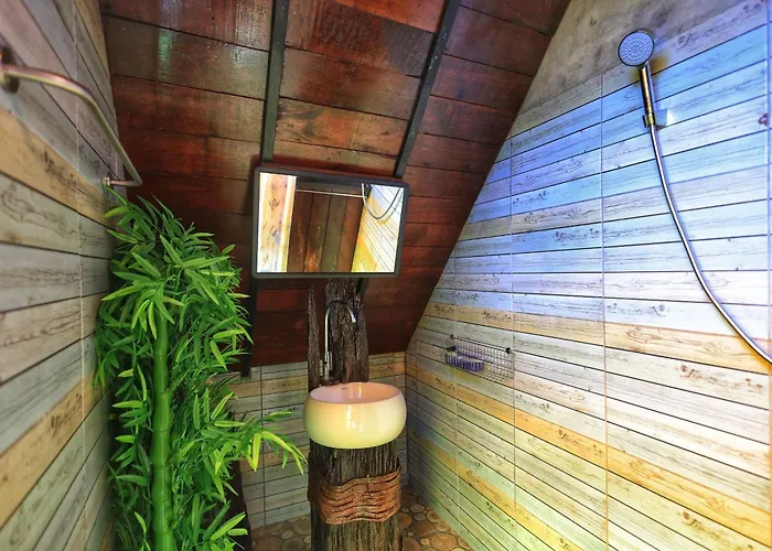 Khao Sok Tree House Resort