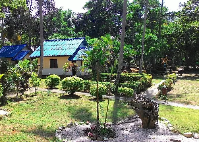 Sukorn Andaman Beach Resort Ko Sukon