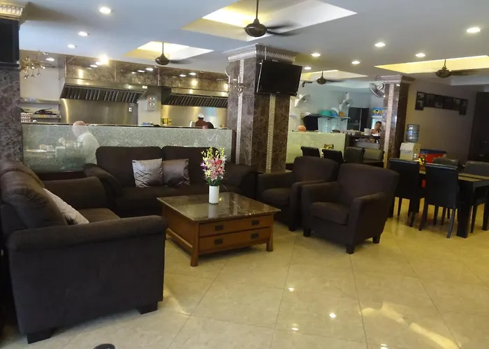Maleez Lodge