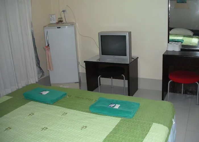 Pineapple Guesthouse Phuket