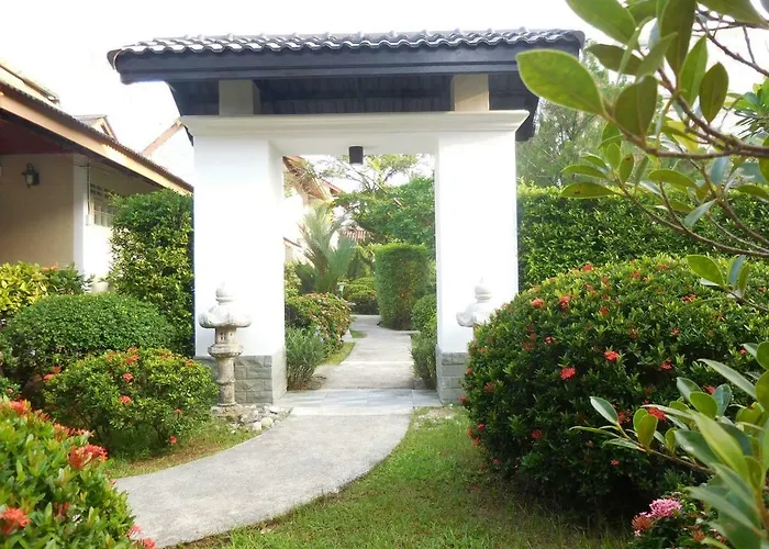 Holiday Village And Natural Garden Resort Karon