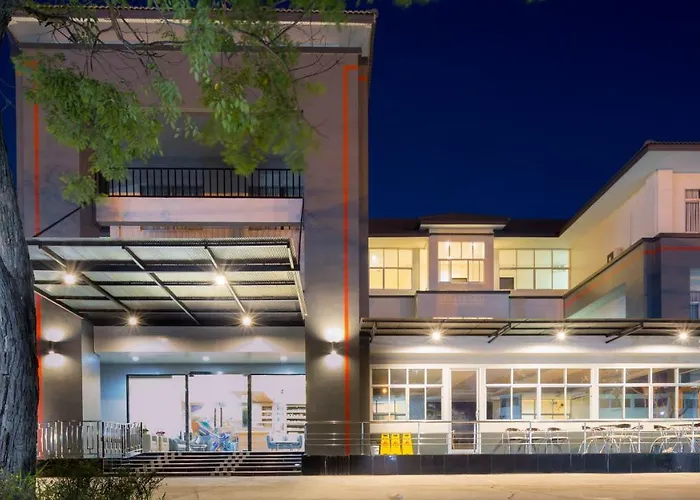 Araya Hotel Uttaradit