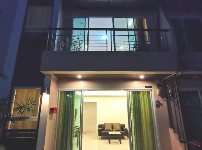 Pon House Hotel Chalong